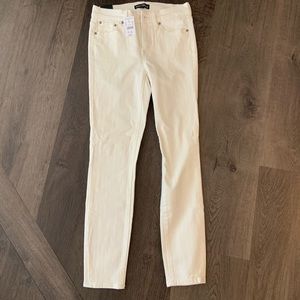 NWT, jcrew Mercantile off white jeans, 25x28!